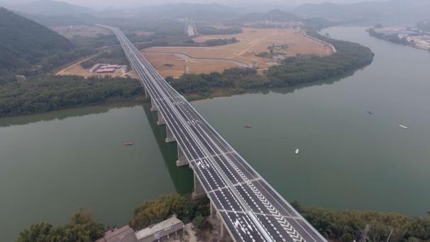 新聞薈：汕湛高速清云段通車&middot;公司榮獲中咨協(xié)、中招協(xié)多項(xiàng)榮譽(yù)